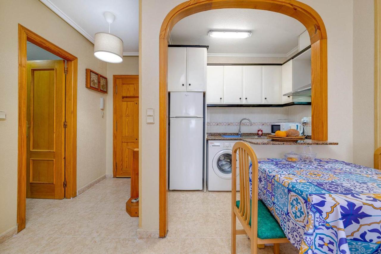 Cozy Appartment Torrevieja At Irina Экстерьер фото